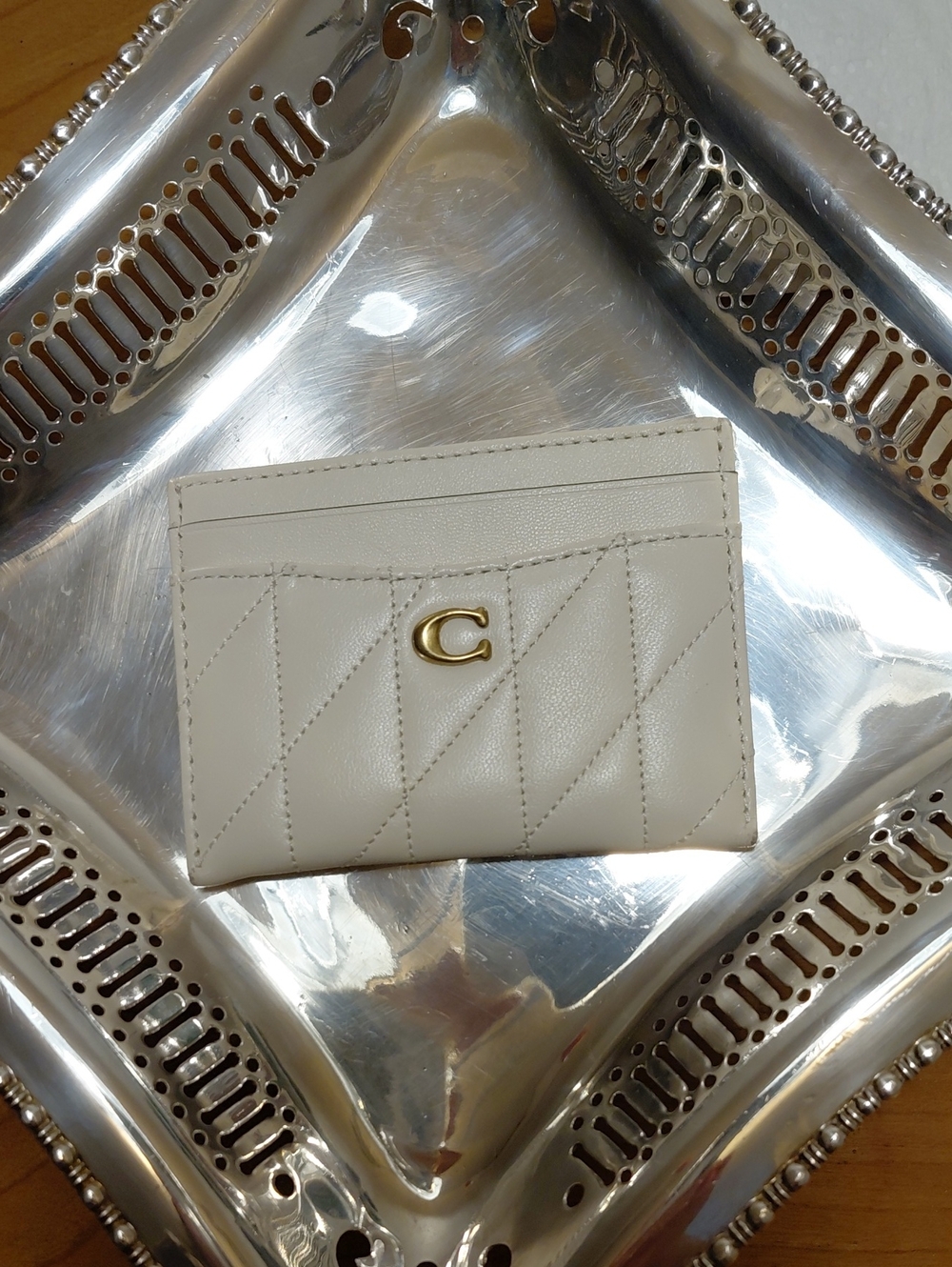 Coach Essential Card Case With Pillow Quilting